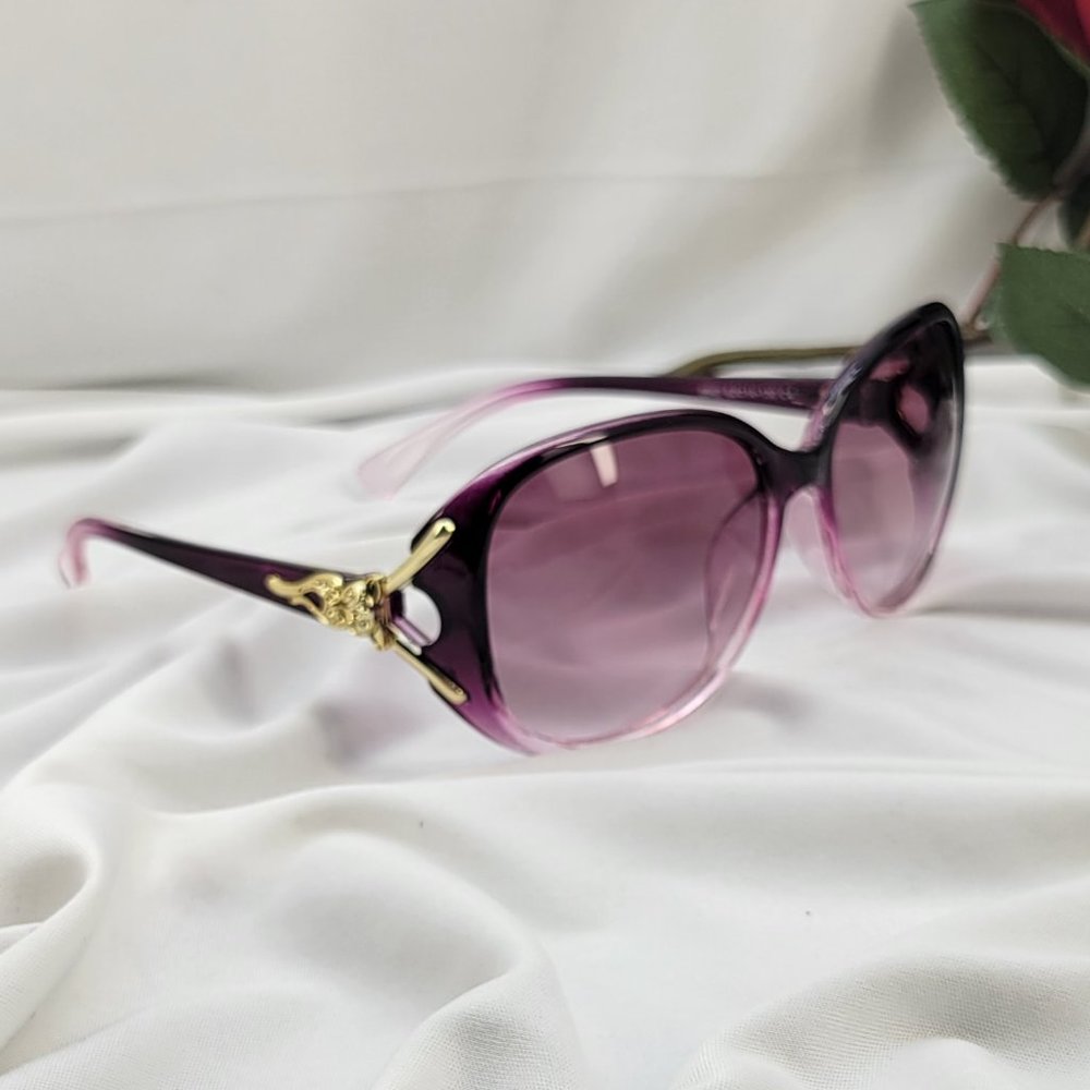 Awesome Lg Frame Purple Sunglasses with Goldtone Trim